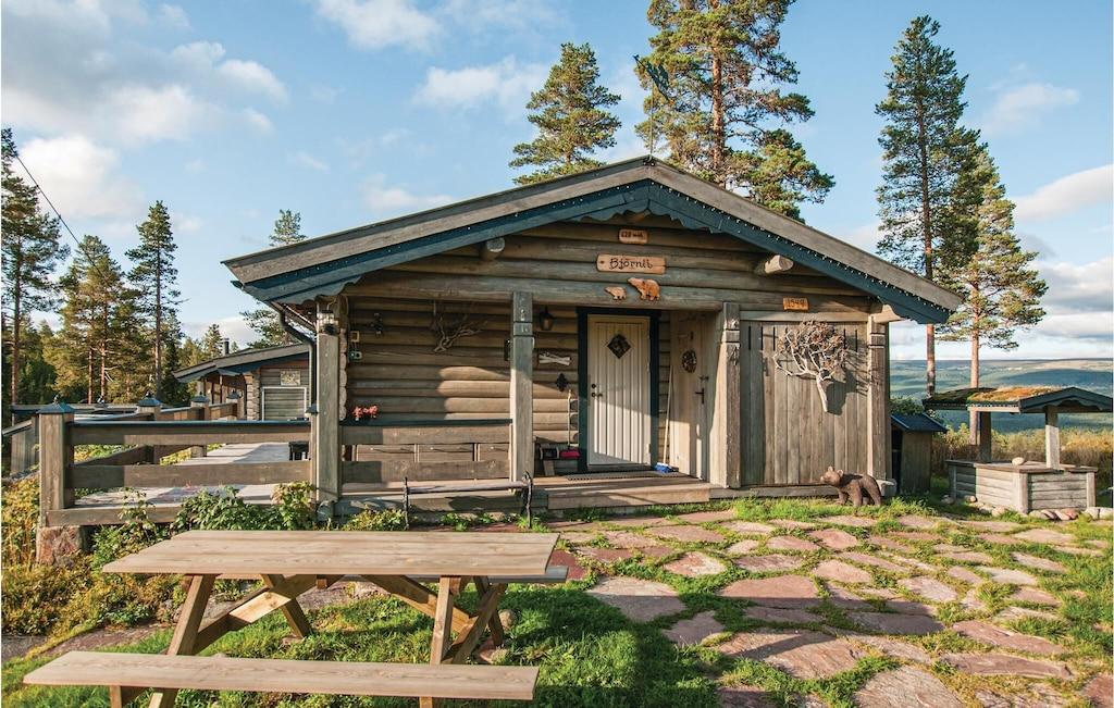 Pet Friendly Beautiful Home in Ljørdalen With Sauna