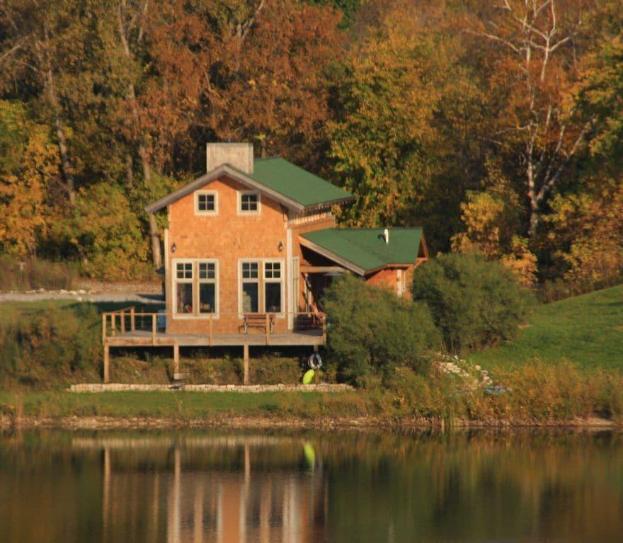 2BR Lakefront Cabin Pet Policy