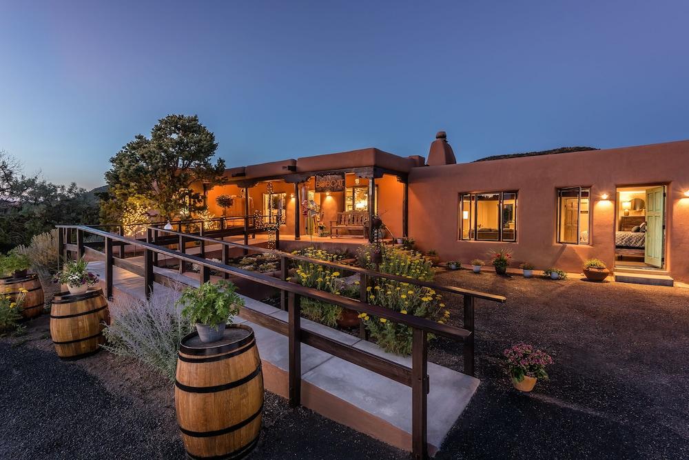 Pet Friendly Bed & Breakfasts in Santa Fe, NM BringFido