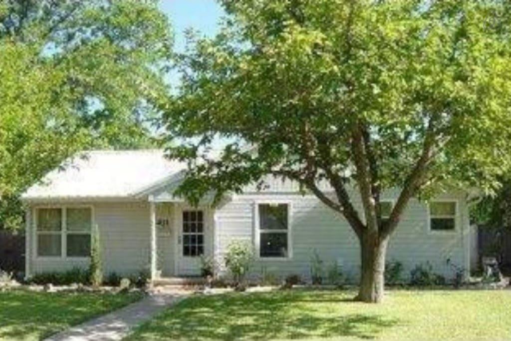 San Angelo Airbnb Rentals Pet Policy