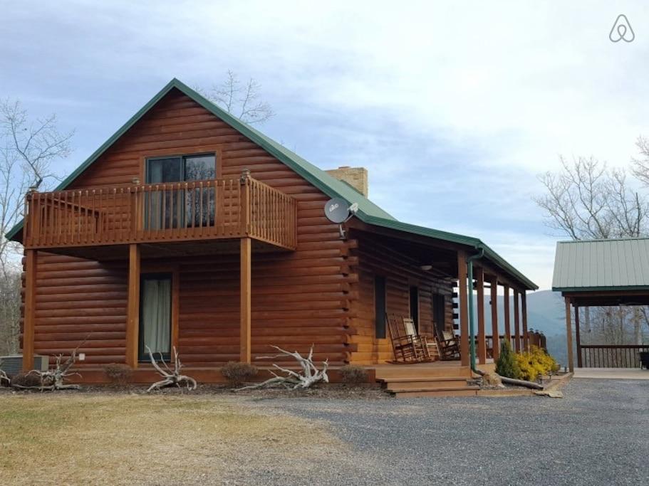 Franklin Airbnb Rentals Pet Policy