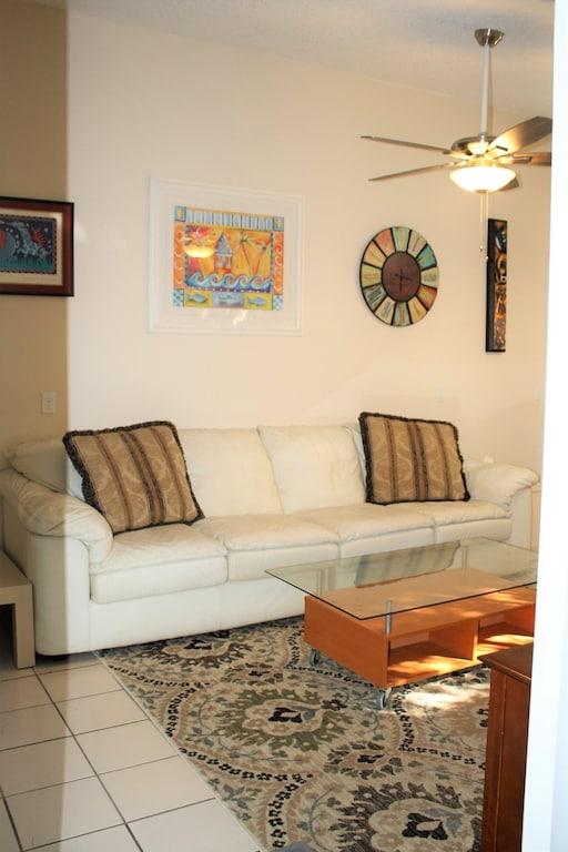 1BR Seahorse Apt Near Casey Key Beaches Pet Policy