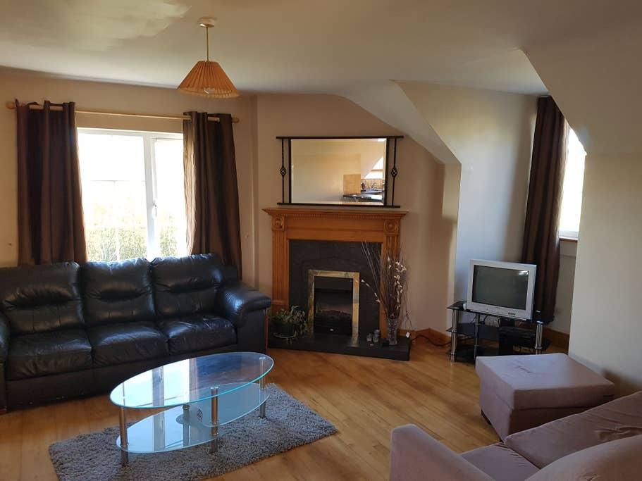 Letterkenny Airbnb Rentals Pet Policy