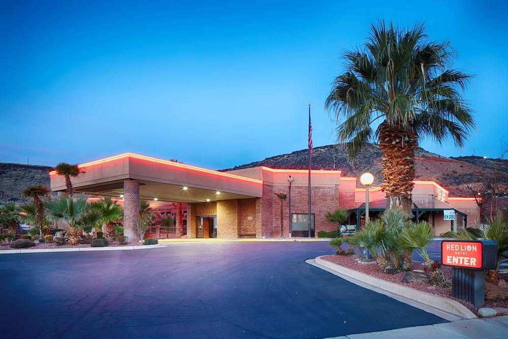 Pet Friendly Red Lion Hotel and Conference Center St. George