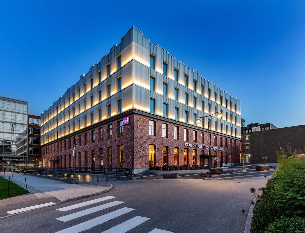 Pet Friendly Clarion Collection Hotel Tapetfabriken