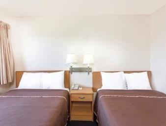 Knights Inn And Suites Yuma Pet Policy