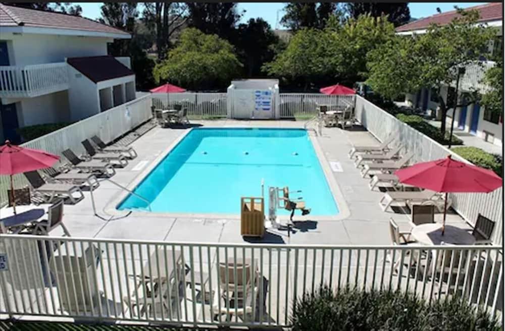 Pet Friendly Motel 6 San Luis Obispo CA - South