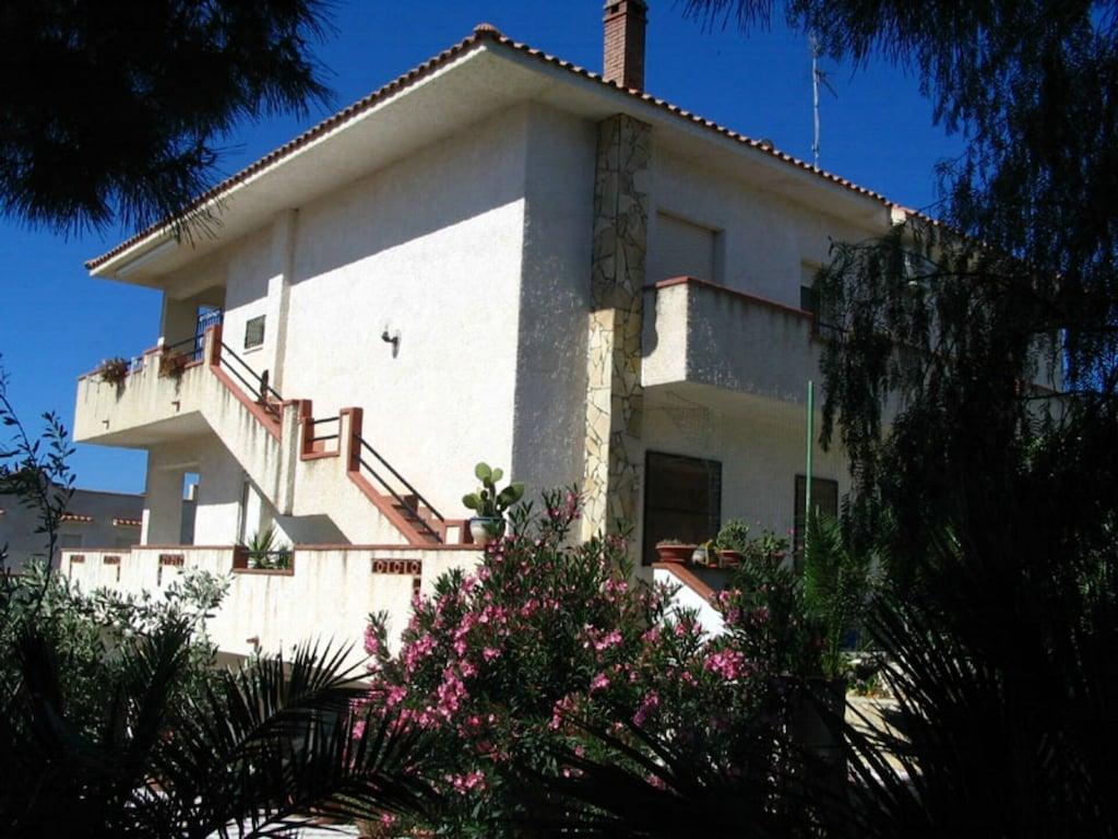 Pet Friendly Family Apartment with Children 200 M from the Sea