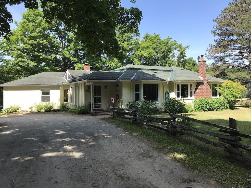 Pet Friendly Private Country Estate