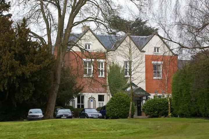 Pet Friendly Coulsdon Manor Hotel and Golf Club