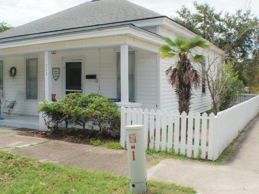 Windsor House Pet Policy