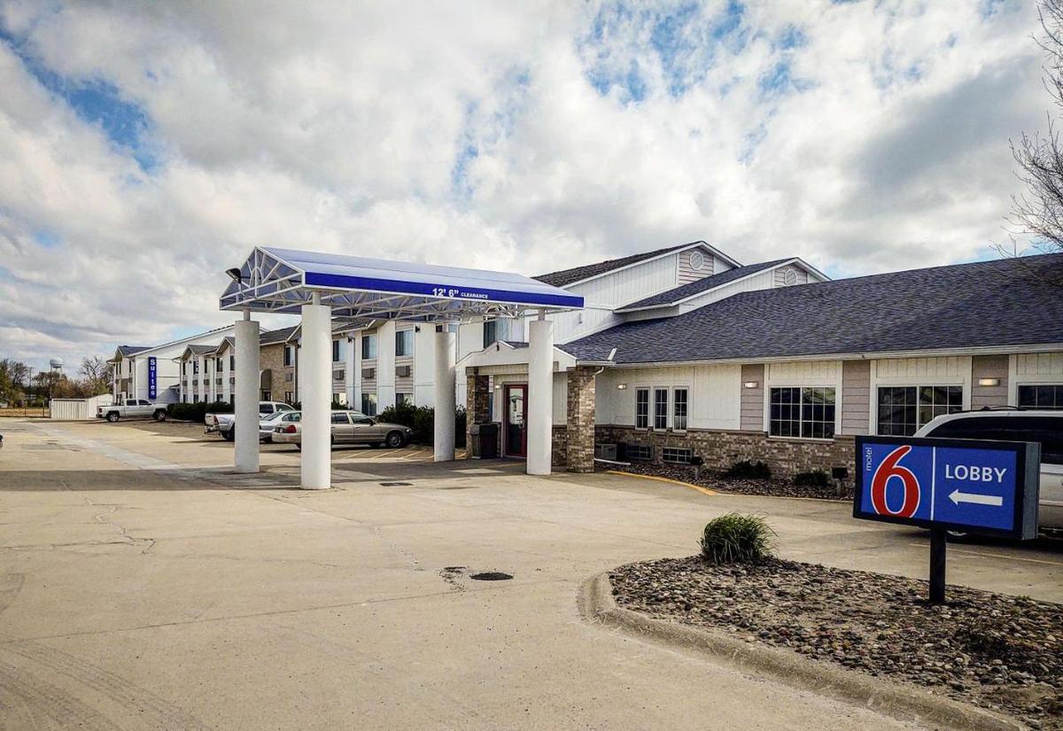 Motel 6 Stuart IA Pet Policy