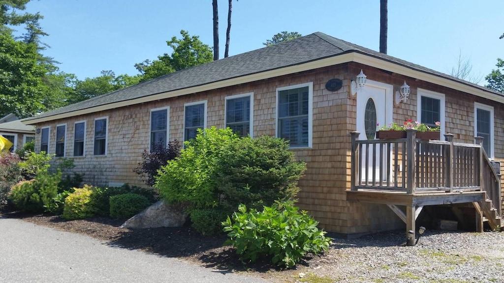 15 Cottage Way 2 Pet Policy