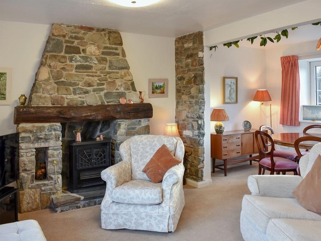 Pet Friendly 4BR Accommodation in Old Hutton Near Kendal