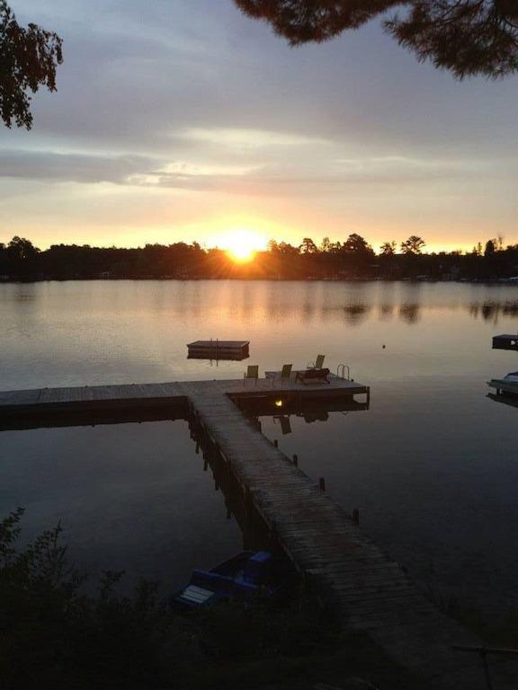 Pet Friendly Cottage Chic on Waupaca's Chain O'Lakes