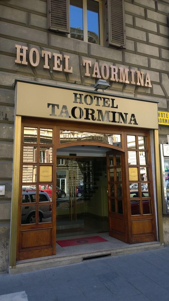 Pet Friendly Taormina