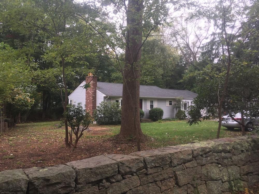 Kingston Cottage Pet Policy