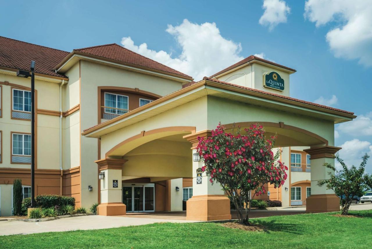 Pet Friendly La Quinta by Wyndham Brandon Jackson Airport E