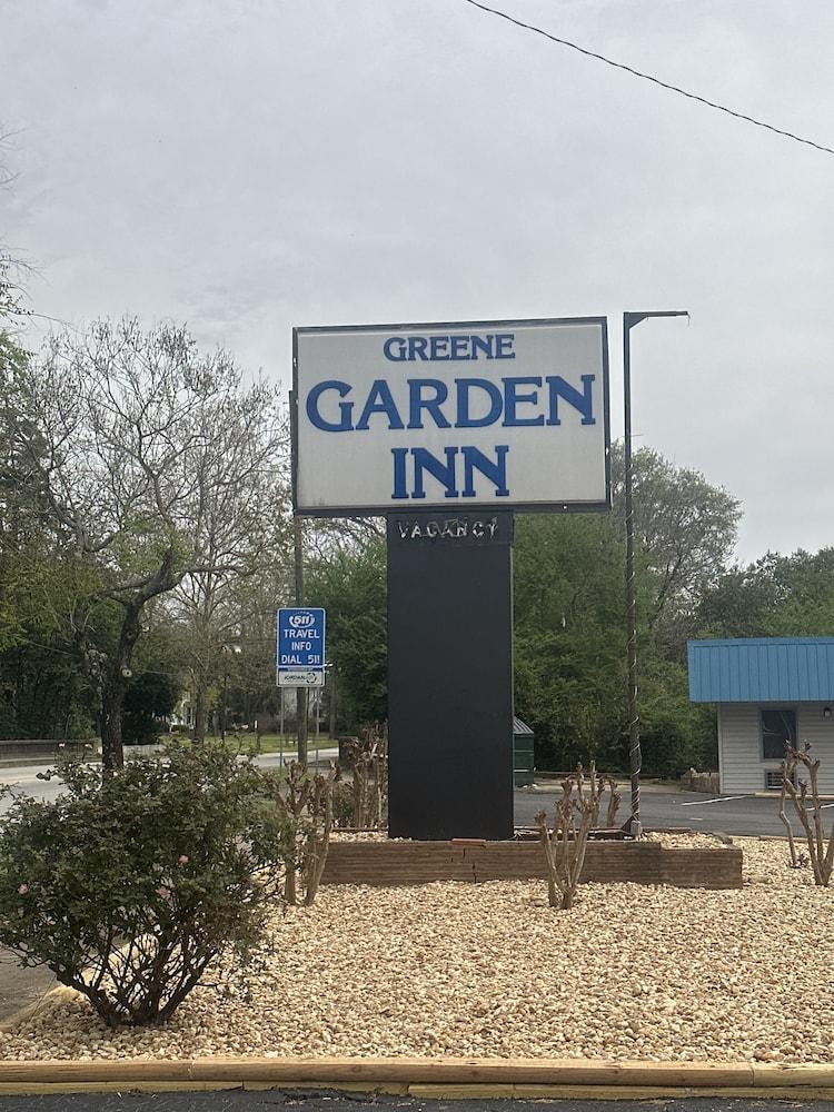 Pet Friendly Green Garden Inn