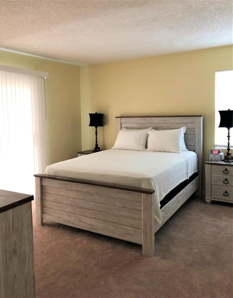 Crestview by the Beach Pet Policy