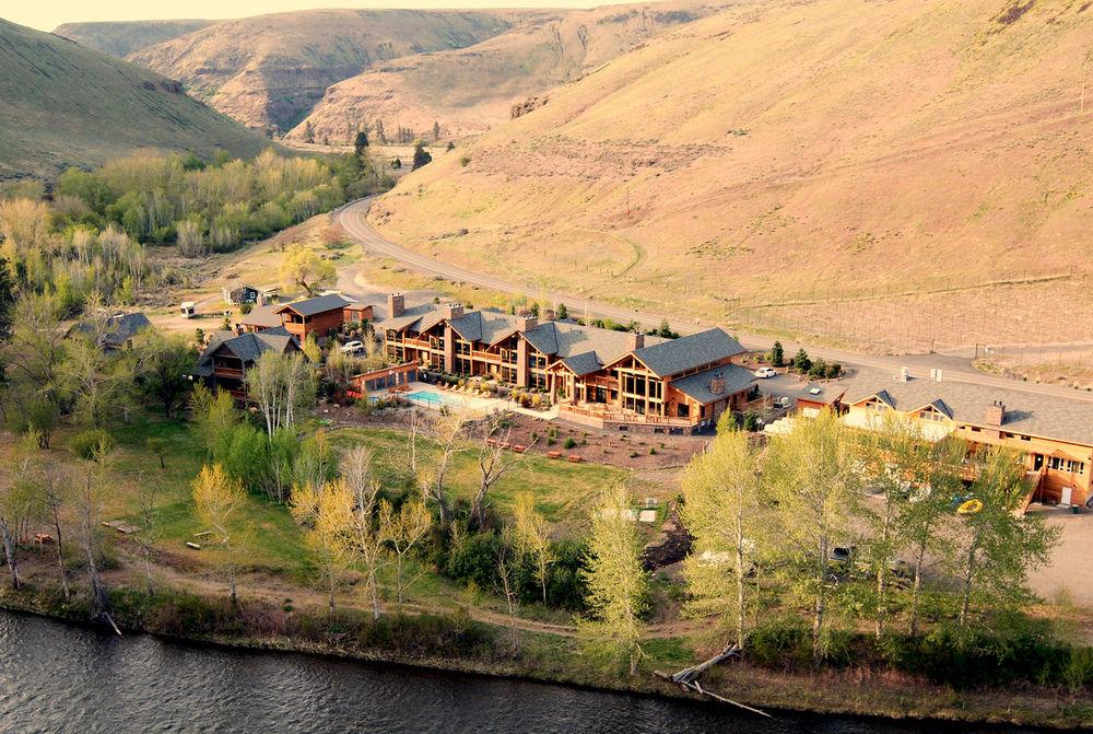 The Lodge at Canyon River Ranch Pet Policy