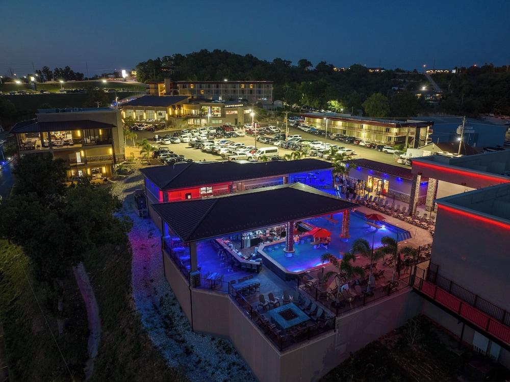 Pet Friendly The Resort at Lake of the Ozarks