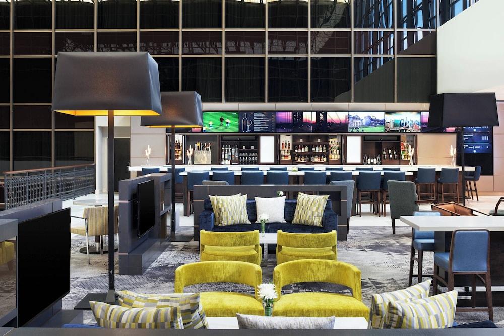 Pet Friendly Sheraton Bloomington Hotel