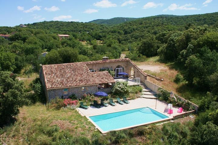 Pet Friendly Sheepfold in Languedoc with a Private Pool