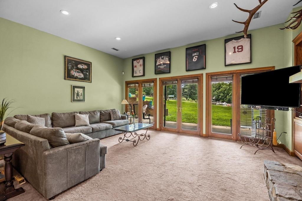 Back of the Cove Lake Norman Pet Policy