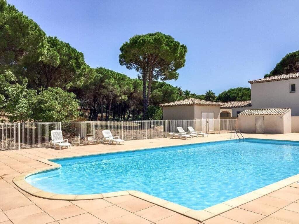 Pet Friendly T3 Swimming Pool & Air Conditioning