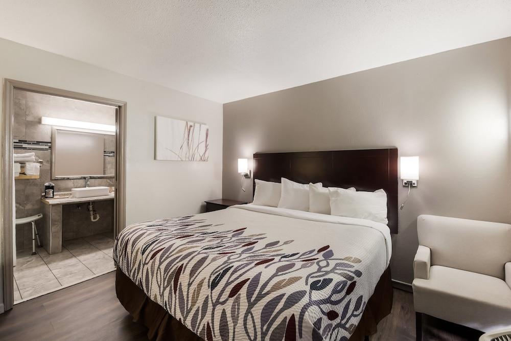 Red Roof Inn Lenoir Pet Policy