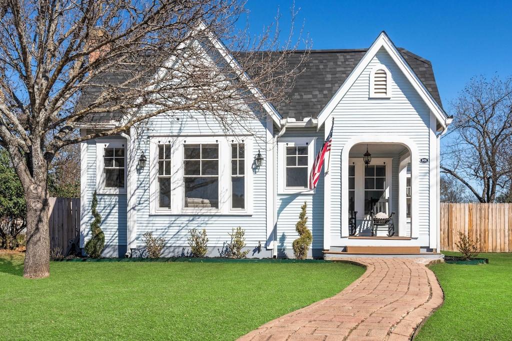 The Jefferson House Pet Policy