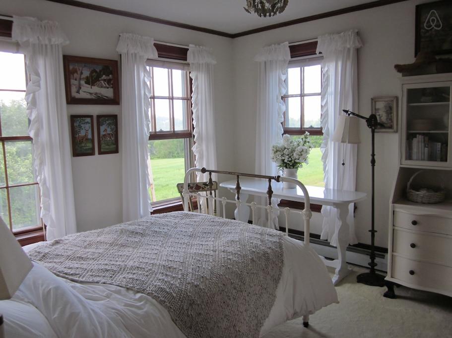 North Brookfield Airbnb Rentals Pet Policy