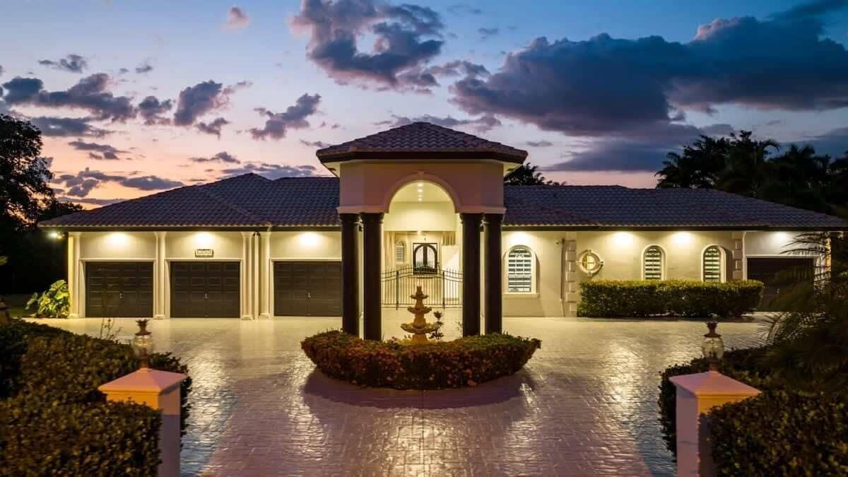 Pet Friendly Mansion with Game Room & Heated Pool