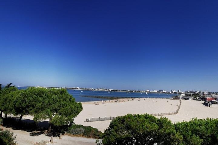 Pet Friendly 1BR Apartment Near Bay of Biscay and Minimes Beach