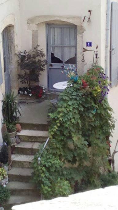 Pet Friendly Portes les Valence Airbnb Rentals