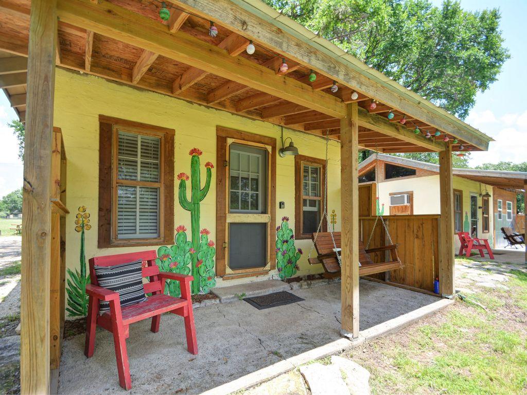 Pet Friendly Vacation Rentals In Kerrville Tx Bringfido