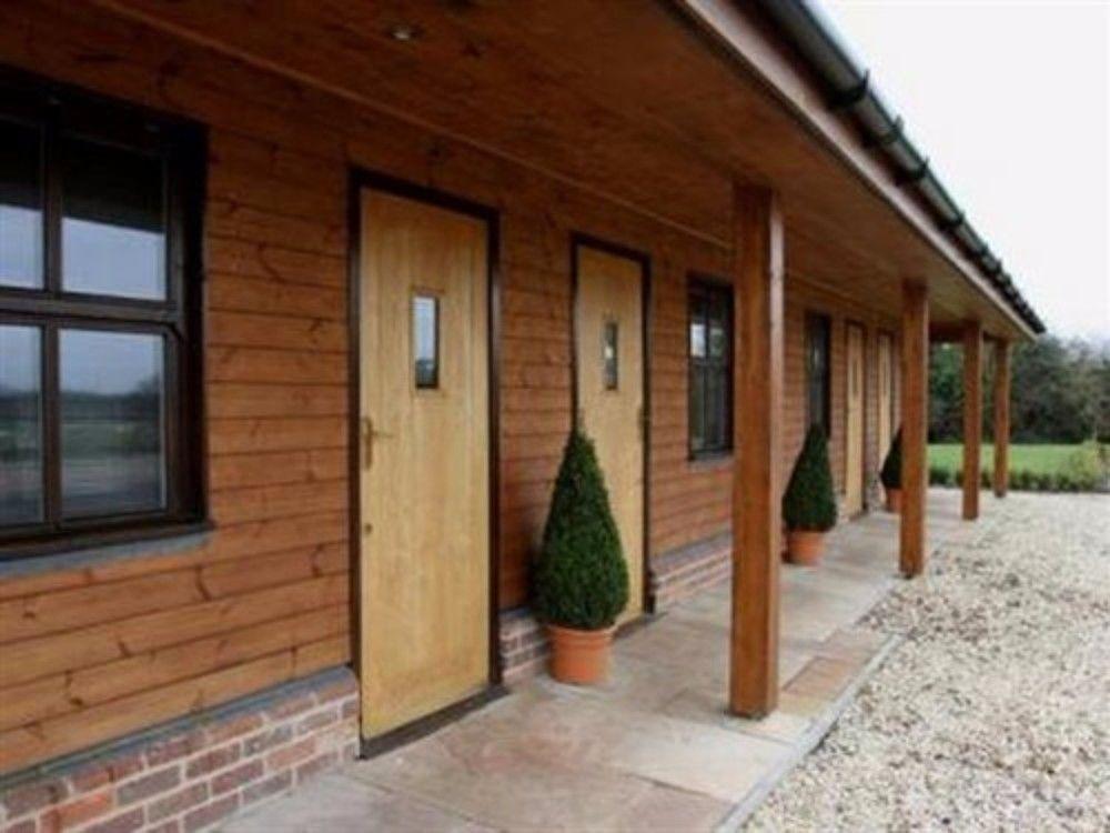 Pet Friendly Hotels In Aylesbury Gb Bringfido