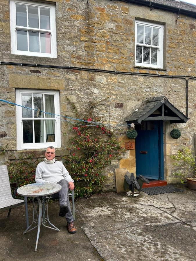 Low Houses Pet Policy