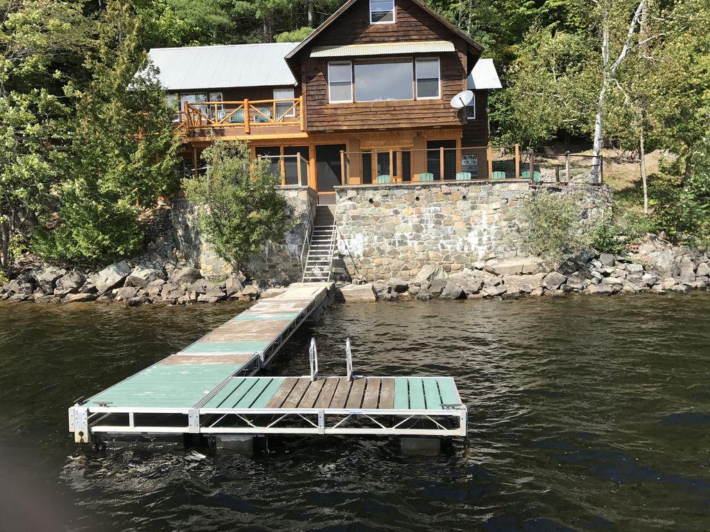 Pet Friendly Vacation Rentals In Adirondack Ny Bringfido