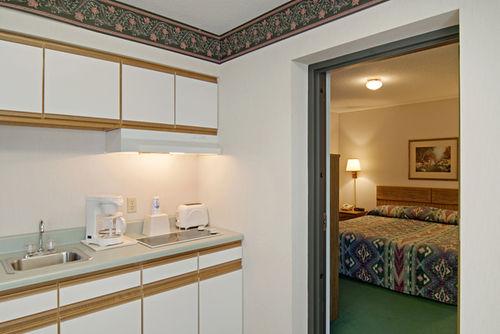 Americas Best Value Inn Newberry Pet Policy