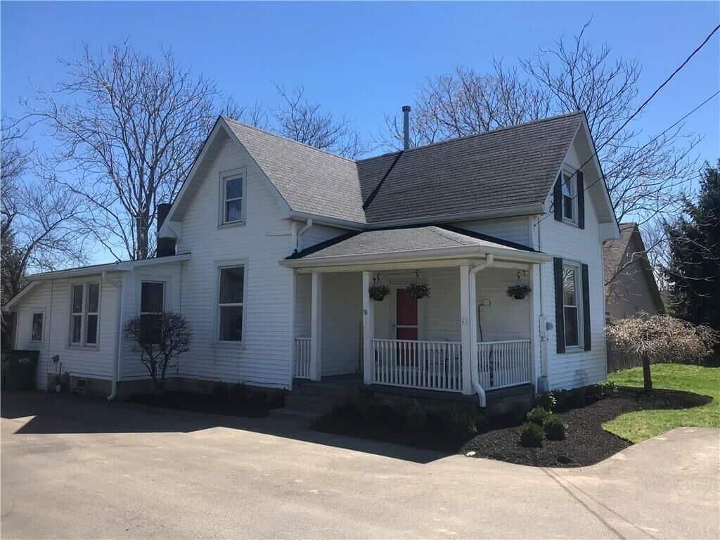 Historical Renovated Downtown Westfield Farmhouse Pet Policy