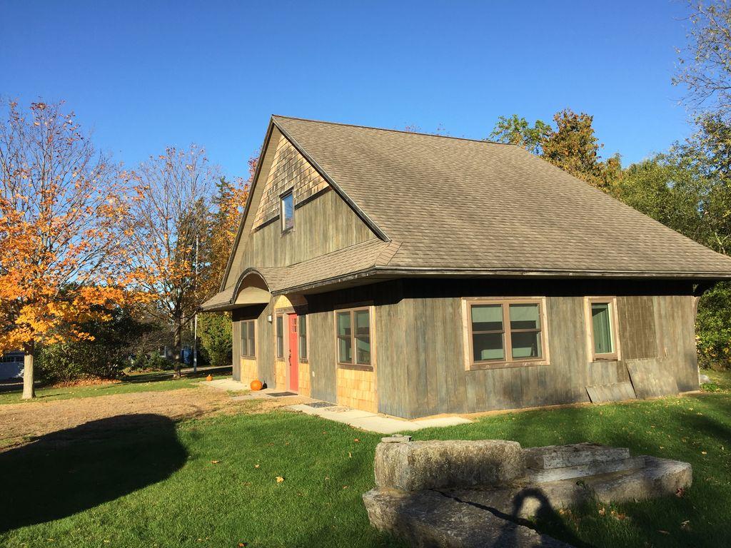 VRBO Morrisonville Pet Policy