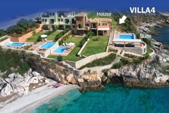 Pet Friendly Seafront Villa with Private Pool & Beach
