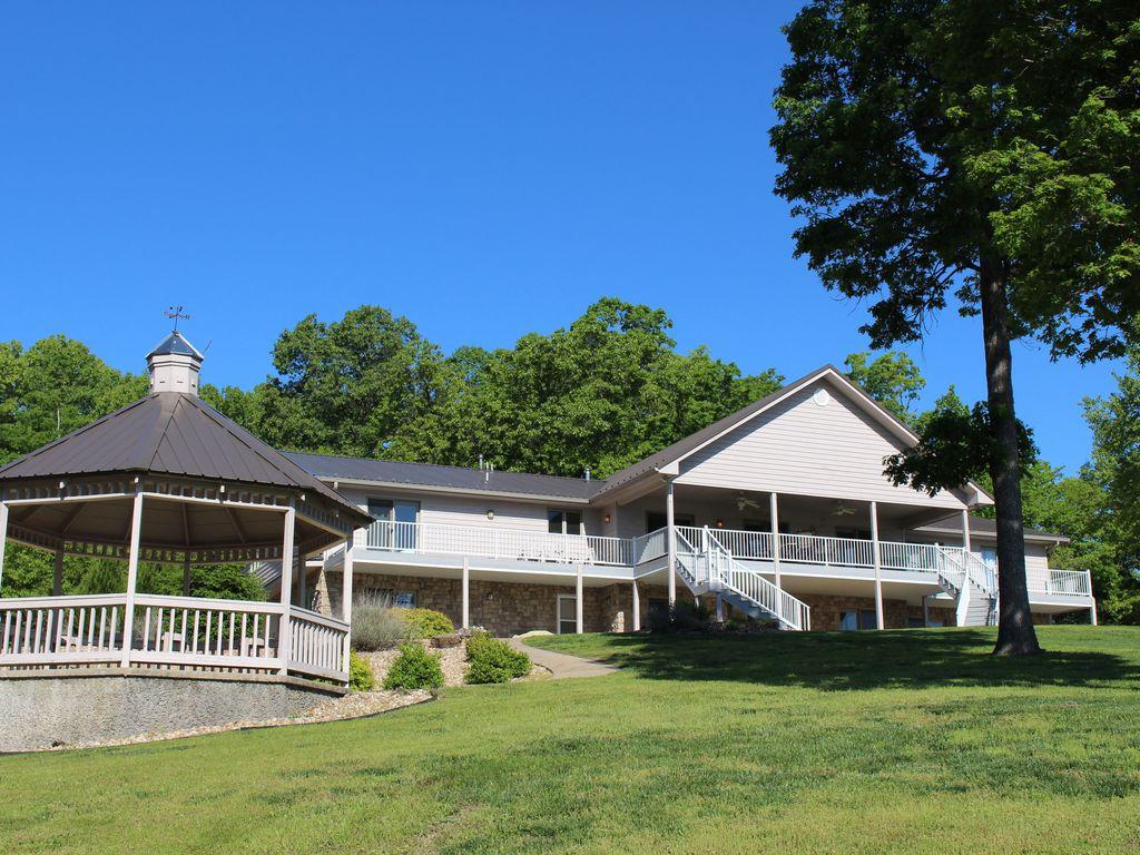 Pet Friendly Hotels in Climax Springs, MO BringFido