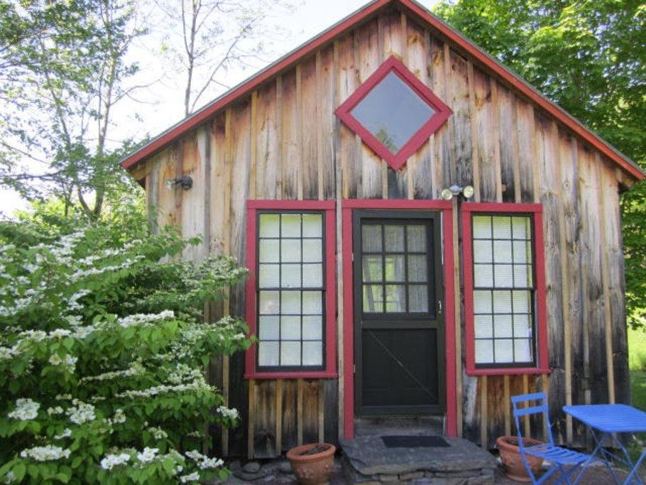 Pet Friendly Northfield Airbnb Rentals