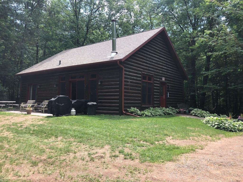 Pet Friendly Private Cabin with Sand Beach on Chippewa Flowage