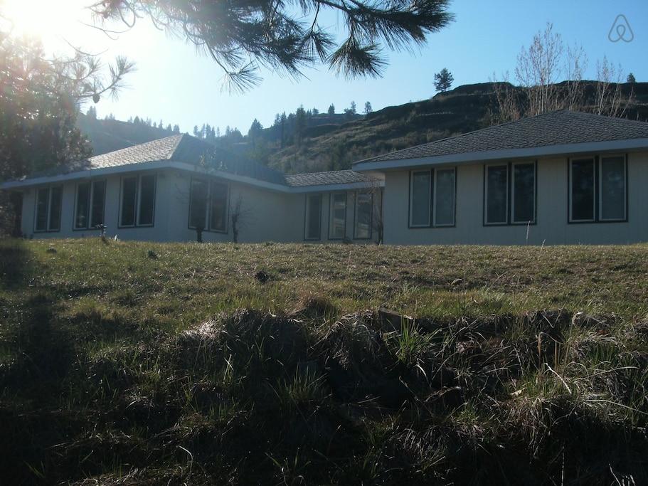 Grand Coulee Airbnb Rentals Pet Policy