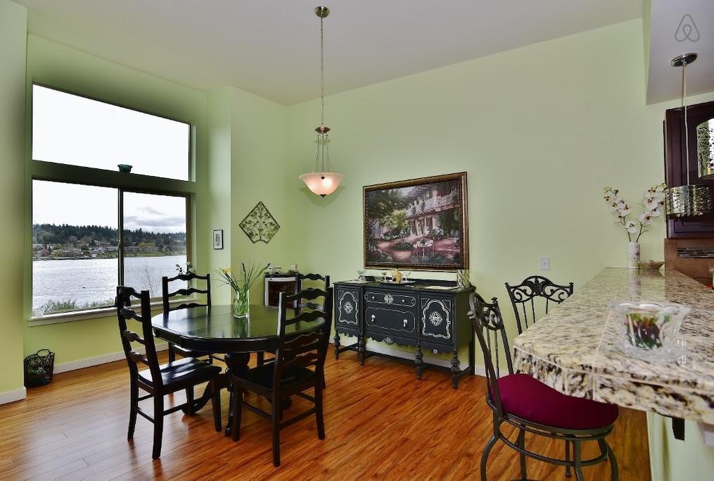 Silverdale Airbnb Rentals Pet Policy