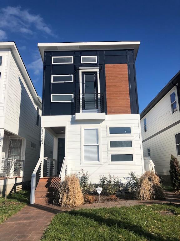 4BR House in Nashville Near Germantown Pet Policy